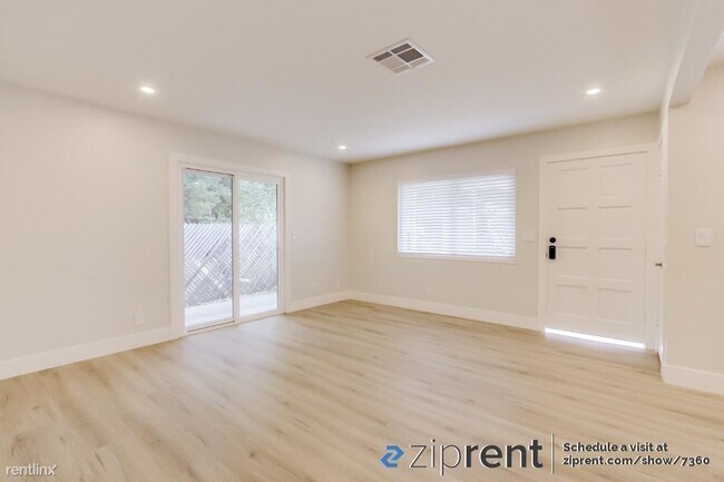 Foto del edificio - 2 br, 1 bath 4plex - 1815 San Andres St, S...