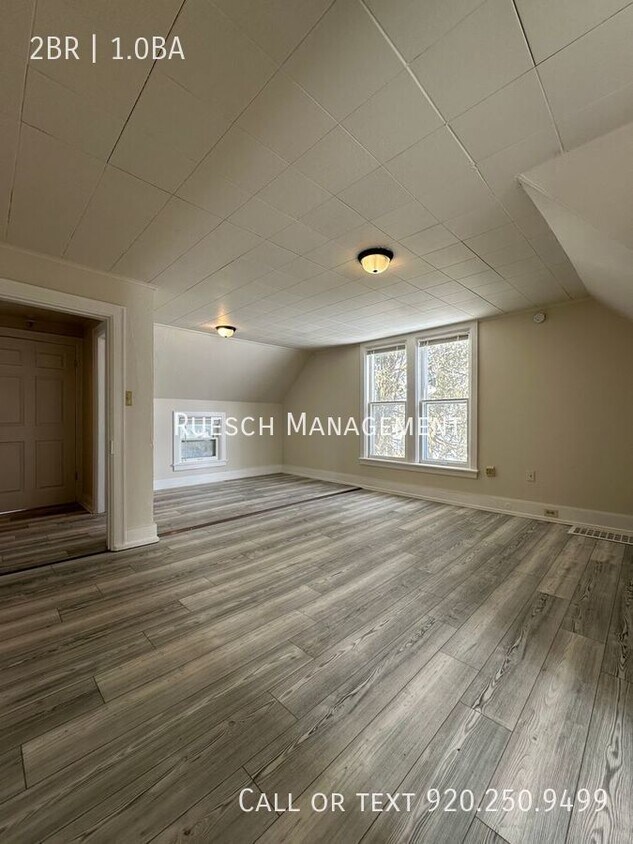 Primary Photo - Newly Renovated, Spacious 2 Bedroom, 1 Bat...