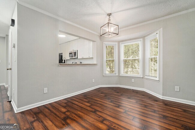Foto del edificio - 5045 Laurel Springs Way SE