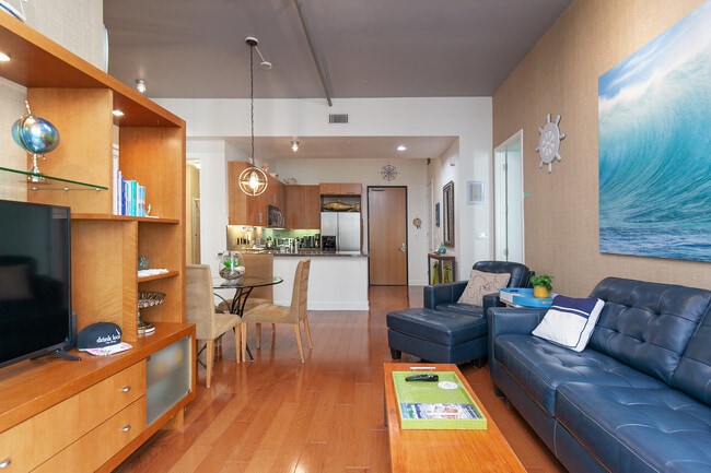 Building Photo - 1050 Island Ave