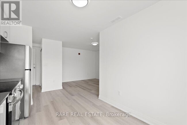 Building Photo - 3101 Eglinton Ave E