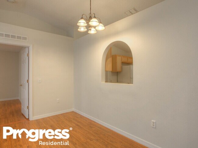 Building Photo - 4870 Preserve Blvd