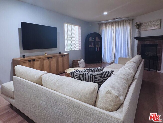 Foto del edificio - 3623 Medici Ln