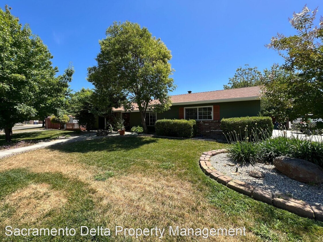 Primary Photo - 3 br, 2 bath House - 9400 Dalton Way