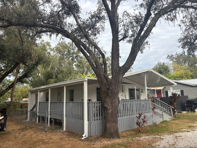 Foto del edificio - 3bed/2bath SFH Rent $1640/month ready November 2025