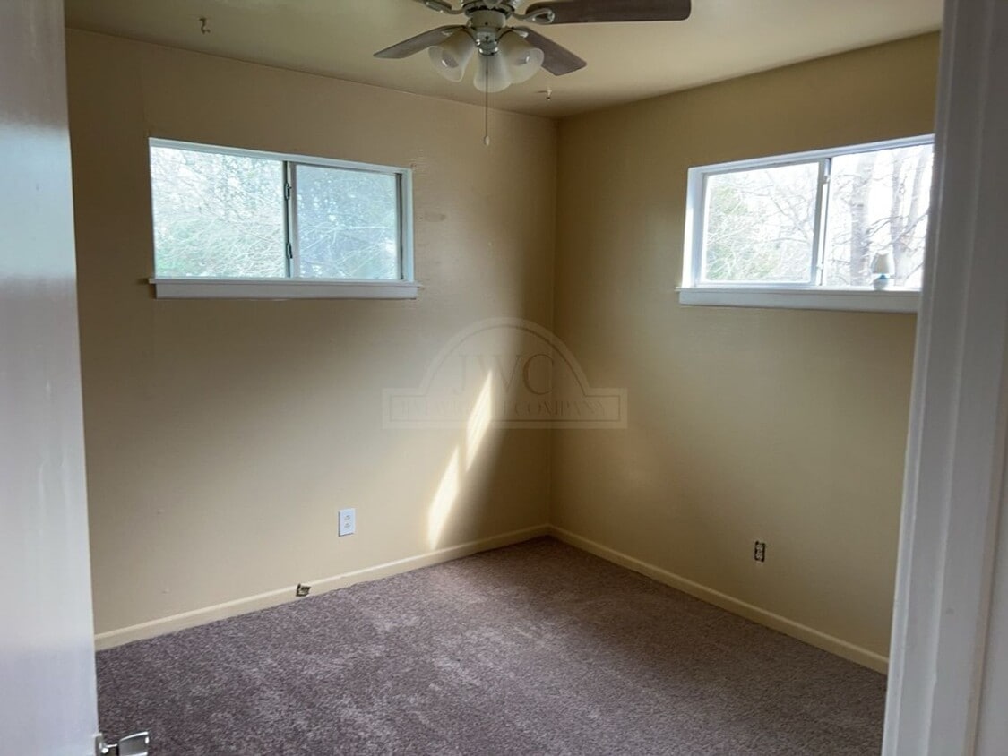 Foto del edificio - 127 W Stacie Rd