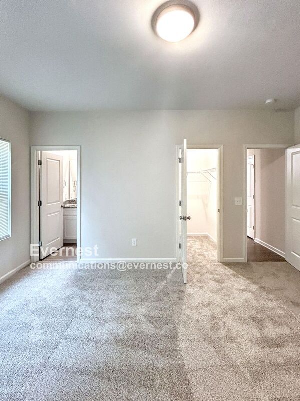 Foto del edificio - 532 Elam Ave