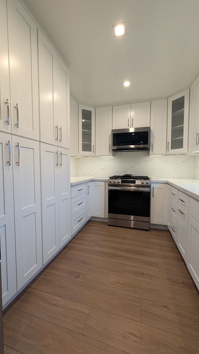 Building Photo - 2019 Chilton Dr