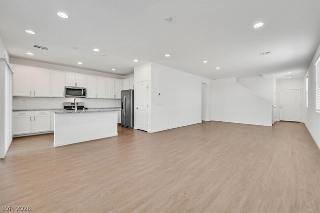 Building Photo - 8106 Rockflower St