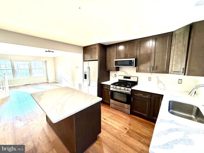 Foto del edificio - 3645 Crosswater Ct