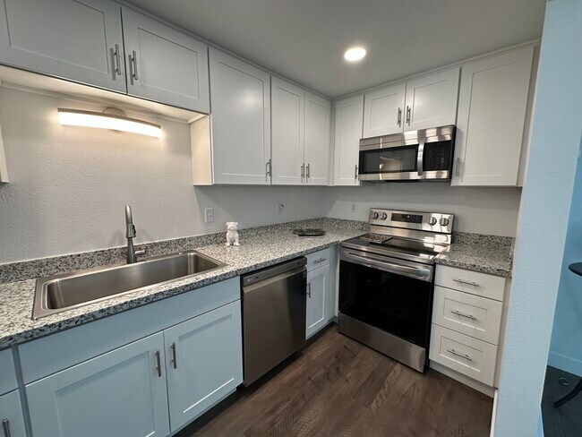 Foto del edificio - 4501 15th Ave SE