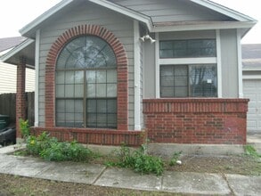 Building Photo - 4107 Sunrise Pt Dr