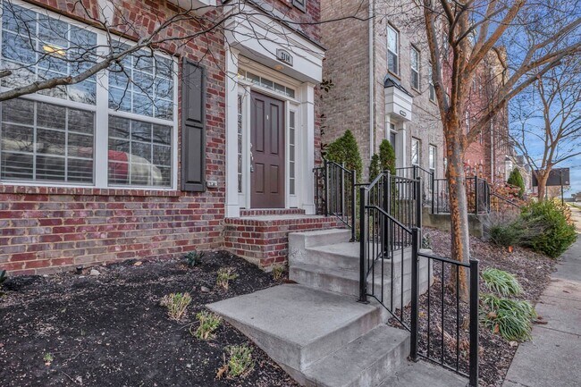 Foto del edificio - Middle Tennessee Blvd Townhome