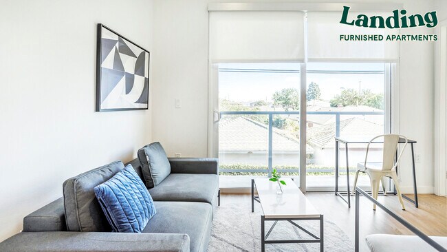 Foto del edificio - 8820 Belford Ave