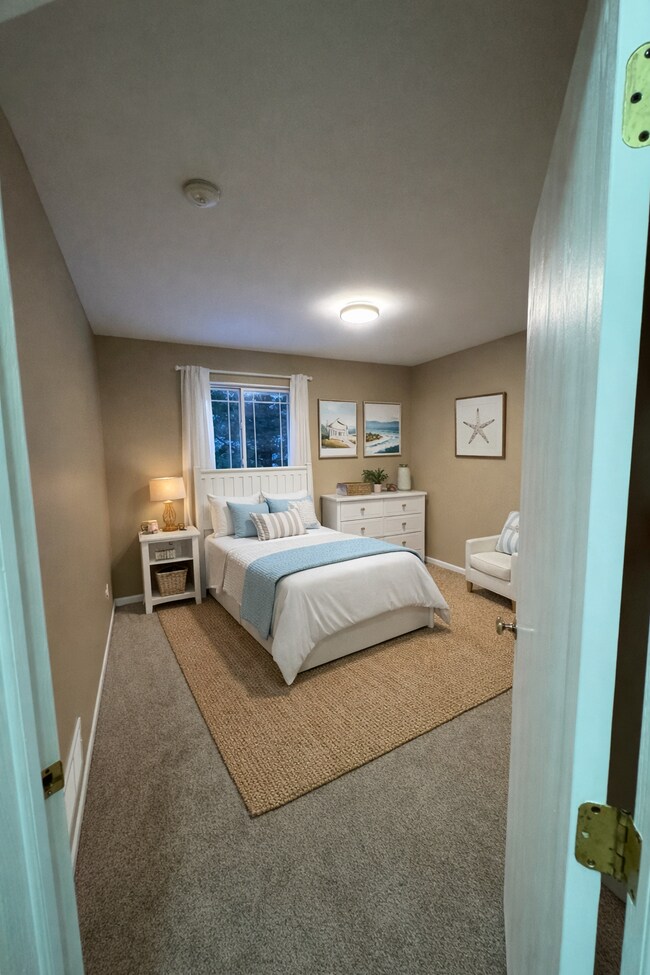 Foto del edificio - 4861 Pinefield Ave