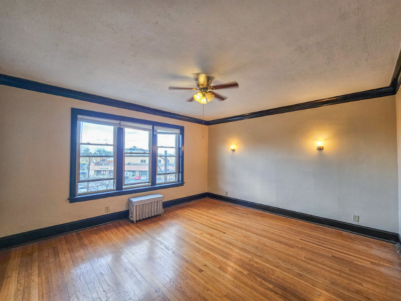 Foto principal - 4782 N Elston Ave