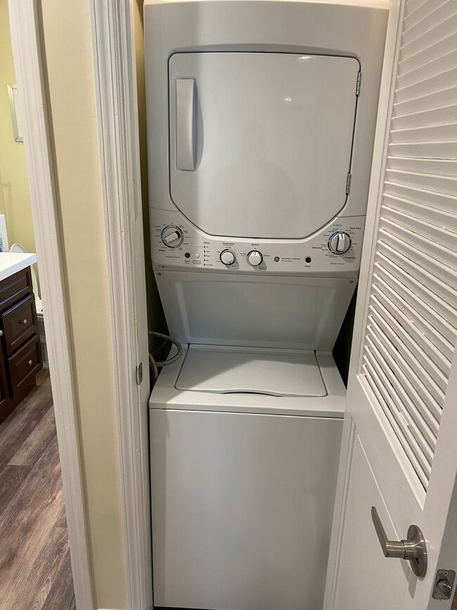 Building Photo - 240 Passaic Ave