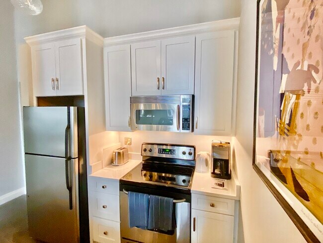 Kitchen - 920 Poeyfarre St
