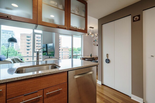 Foto del edificio - 1500 SW 11th Ave