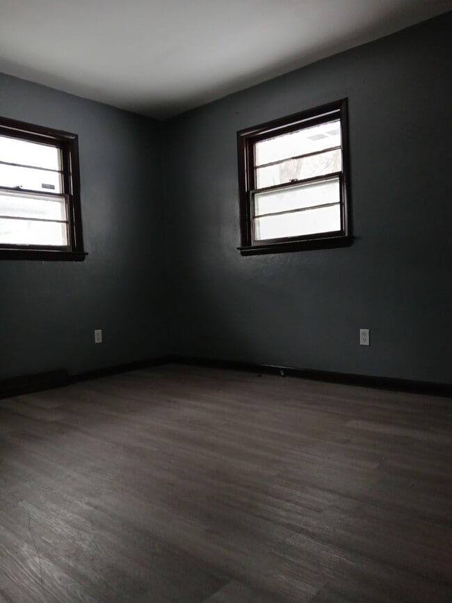 Foto del edificio - 1025 Irving Ave