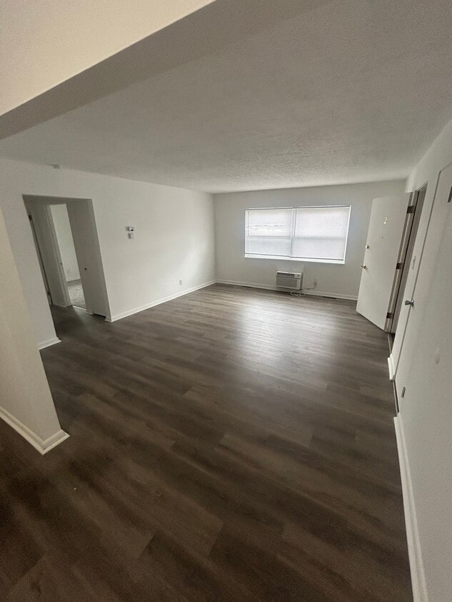 Photo - 33100 Aurora Rd (Solon, OH)