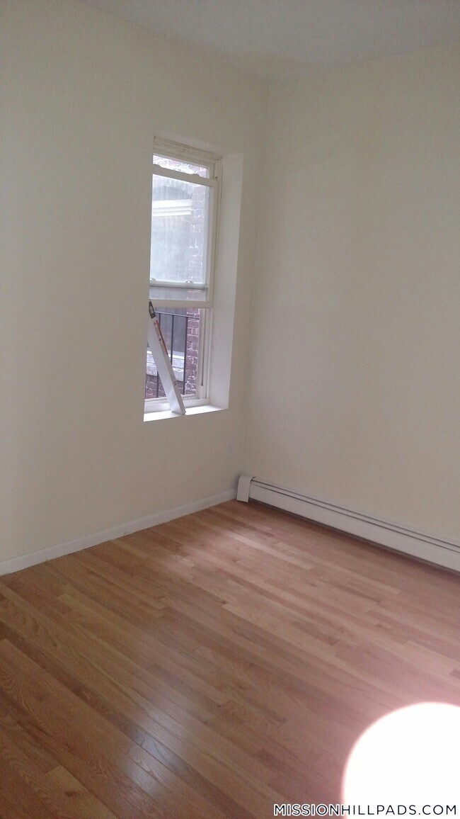Building Photo - 67 S Huntington Ave