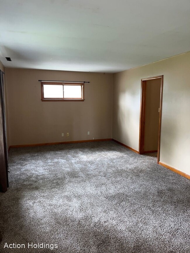 Building Photo - 3 br, 1 bath House - 1008 S. Eugene