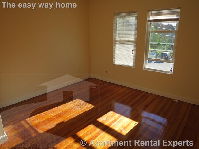 Photo - 21 Weitz St Apartment