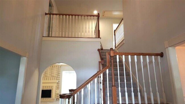 Foto del edificio - 16918 Ascot Meadow Dr