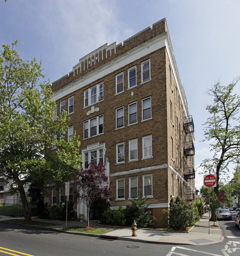 Foto principal - 158-160 2nd Ave