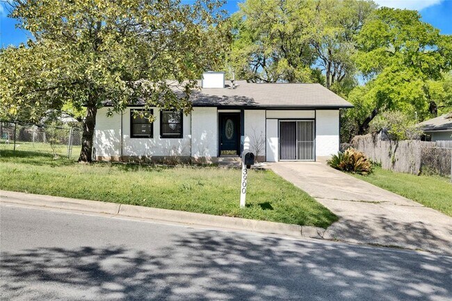 Foto del edificio - 3900 E 16th St