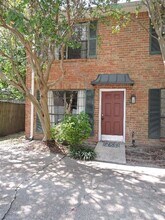 Building Photo - 2293 Hollydale Ave