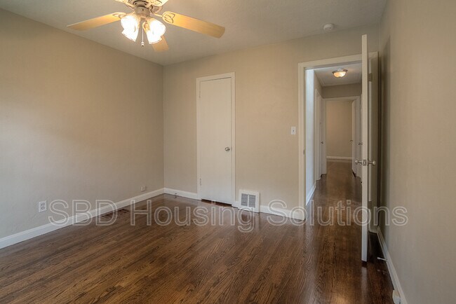 Foto del edificio - 9720 East 35th St S