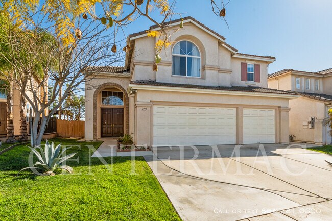 Foto del edificio - 1327 Surfwood Ln
