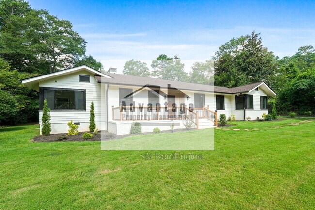Foto del edificio - 1099 Pine Valley Rd