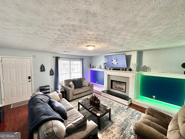 Foto del edificio - 3353 Medina Dr