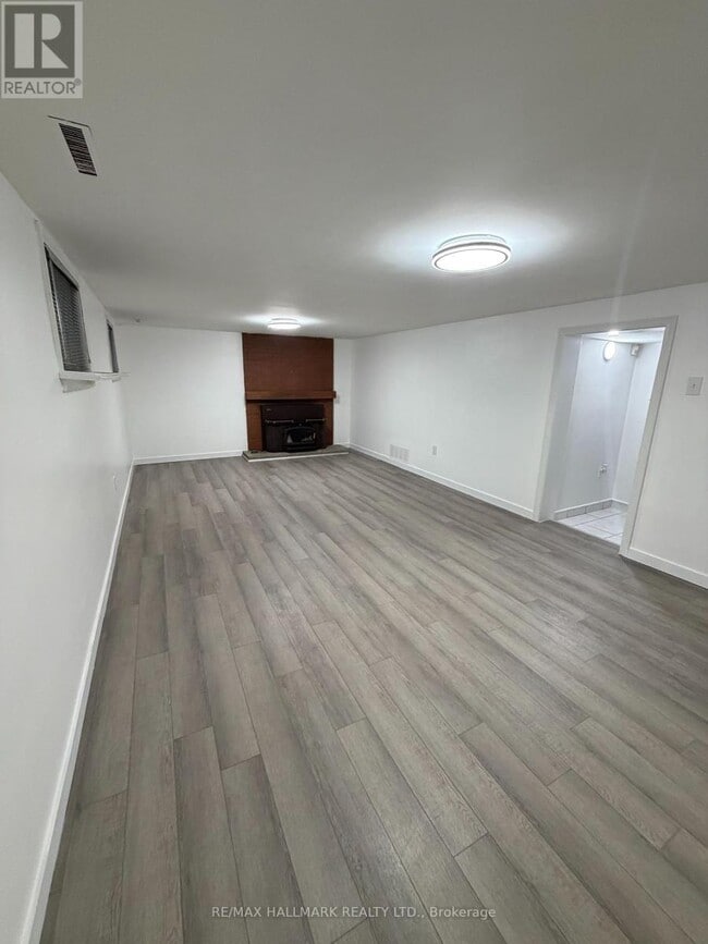 Photo du bâtiment - 43 Commons Dr