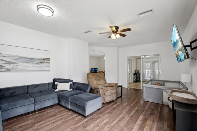 Foto del edificio - 3814 Day Bridge Pl