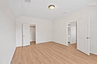 Building Photo - 25210 Doves Gate Ct