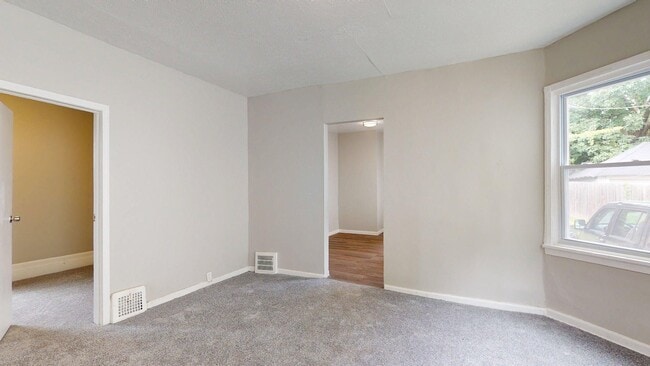 Building Photo - 3200 W 94th St