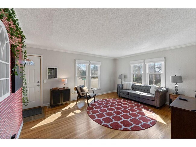 Foto del edificio - 2901 Zenith Ave N