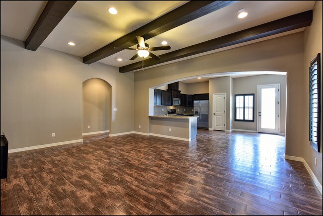 Building Photo - 13534 Hazelwood