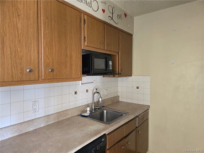 Foto del edificio - 44 Inwood Rd