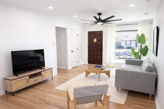 Photo - 1009 Noble Ave House