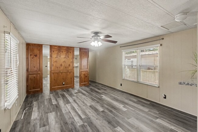 Building Photo - 14351 W Ravine Run