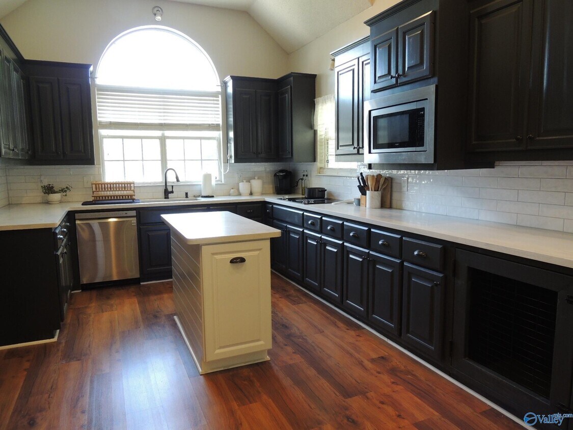 Foto principal - 104 Kestrel Ct SW