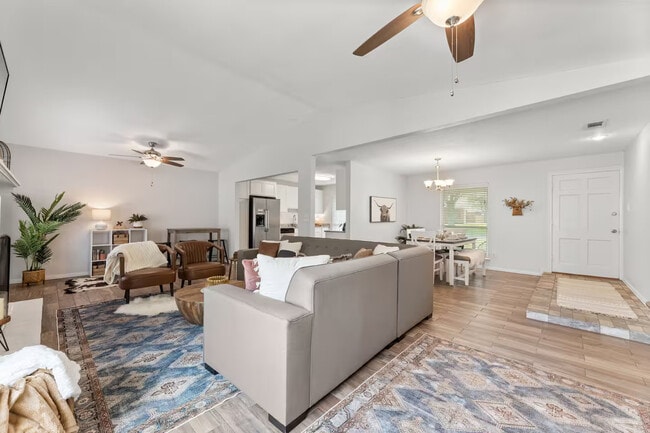 Building Photo - 2018 Sandy Trail