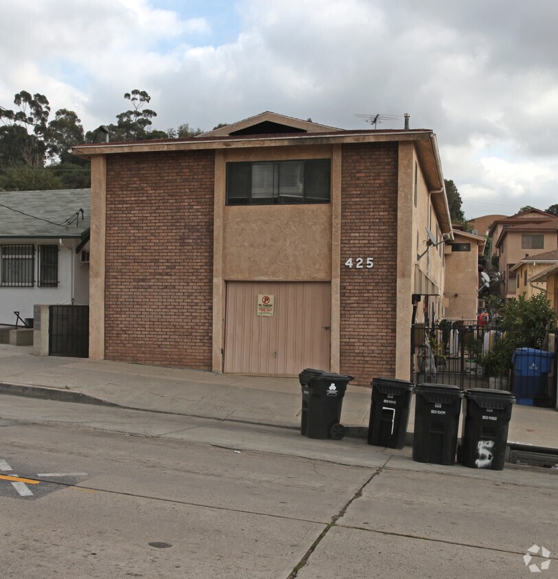 Foto del edificio - 425 Solano Ave