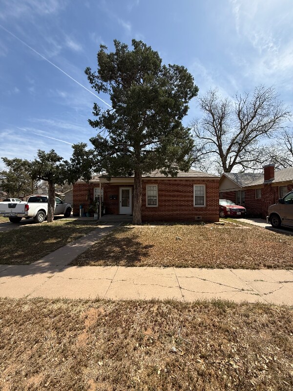 Foto principal - 1613 Ave Y
