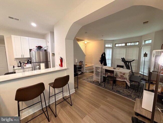 Foto del edificio - 21174 Domain Terrace